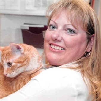 Dr. Chris Knight Dr. Chris Knight